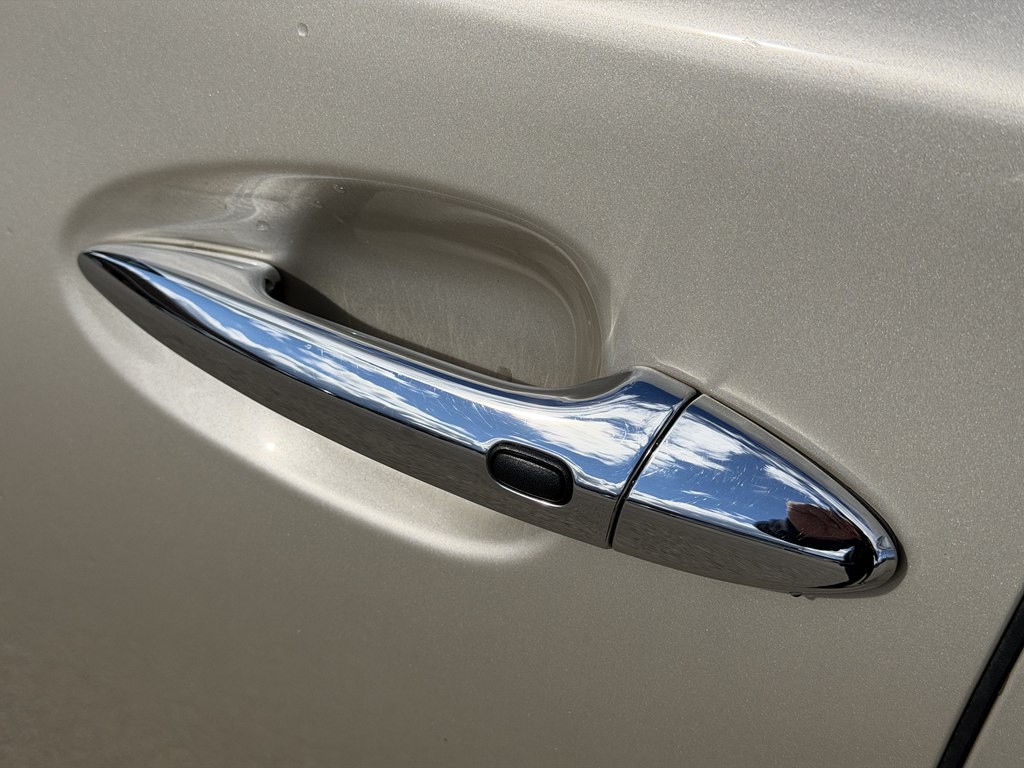 2014 Lexus LS 460 Image 21