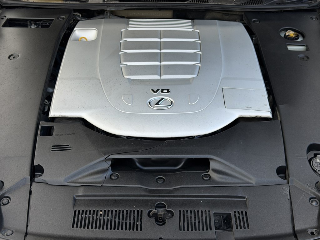 2014 Lexus LS 460 Image 26
