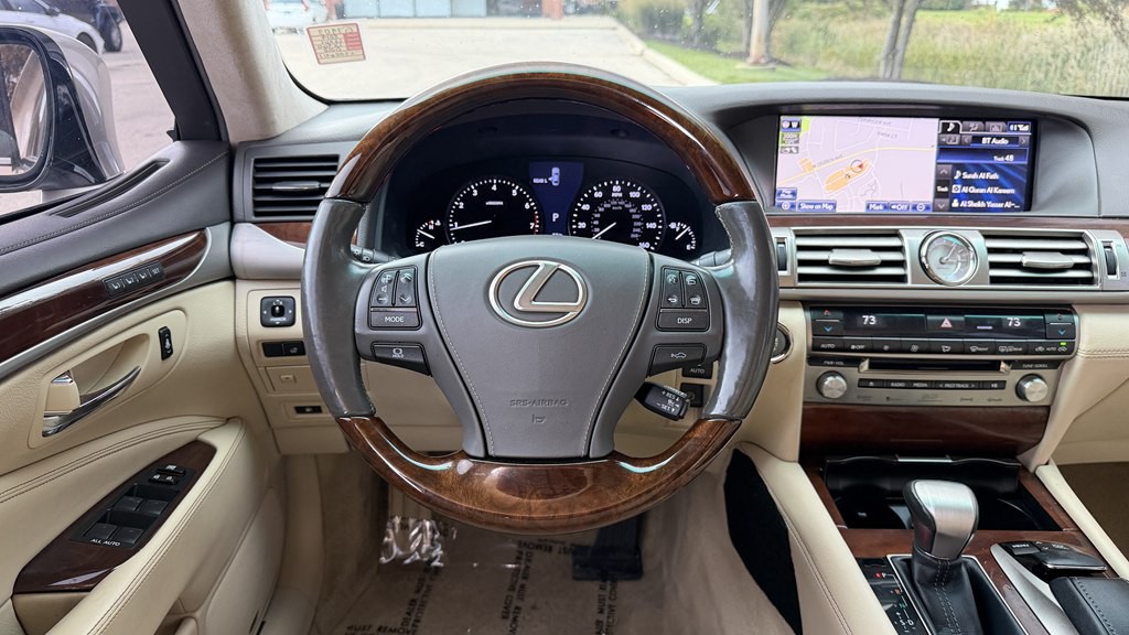 2014 Lexus LS 460 Image 30