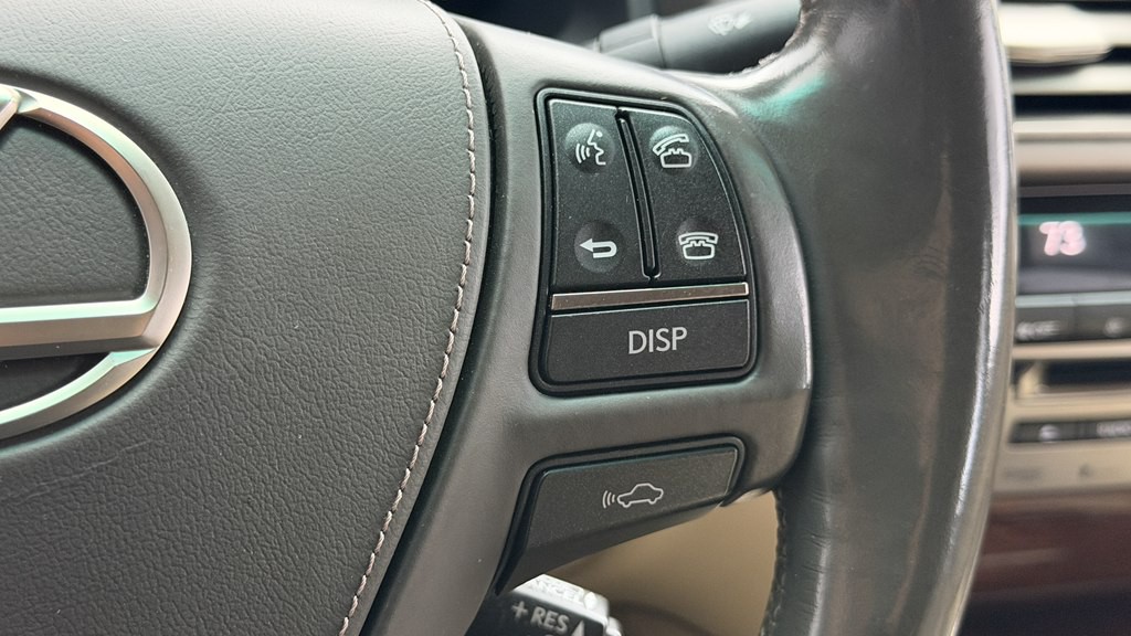 2014 Lexus LS 460 Image 47