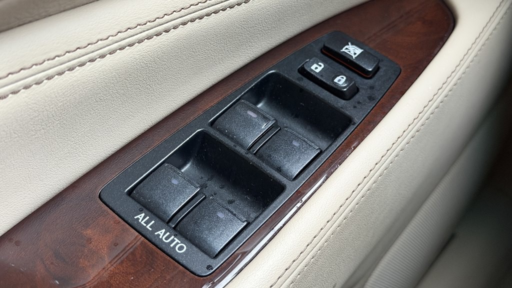 2014 Lexus LS 460 Image 59