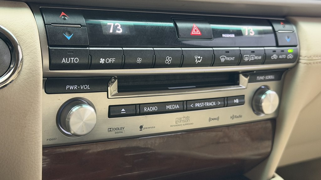 2014 Lexus LS 460 Image 62