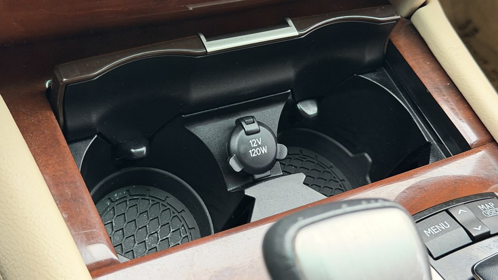 2014 Lexus LS 460 Image 64