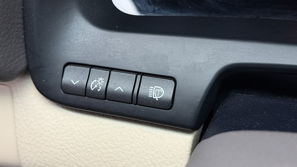 2014 Lexus LS 460 Image 75