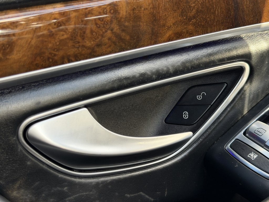 2014 Mercedes-Benz S-Class Image 96