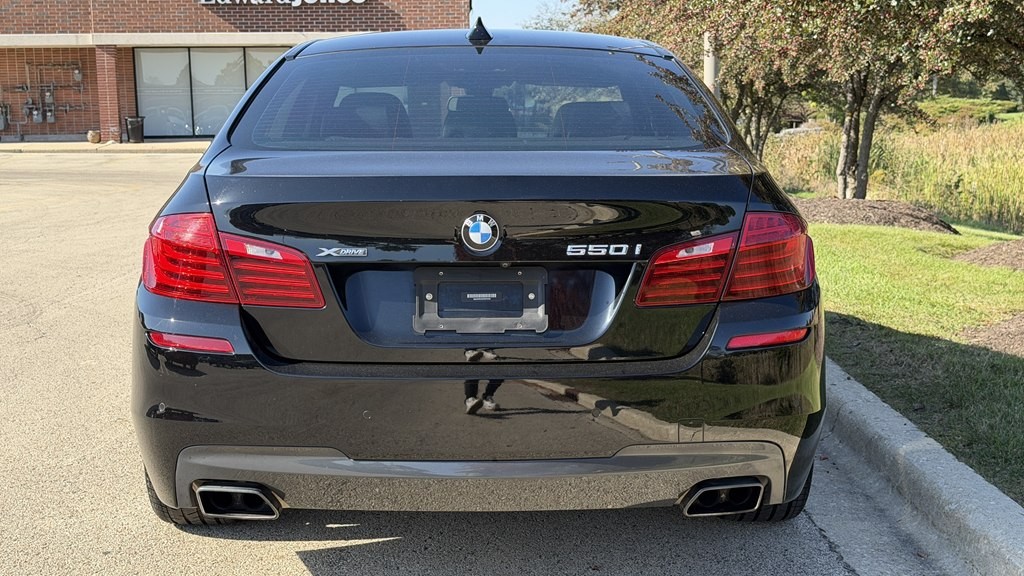 2015 BMW 5 Series Image 19
