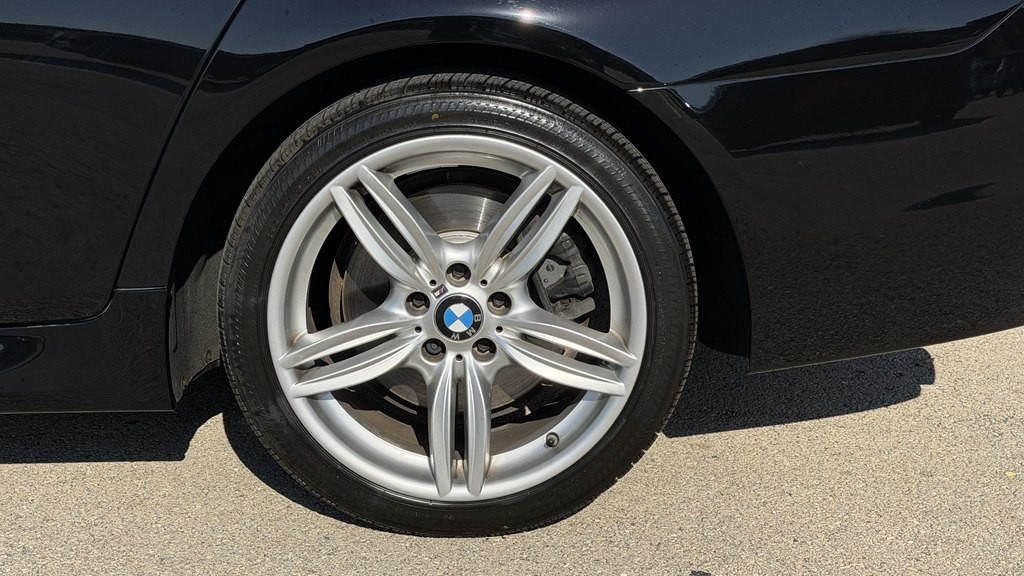 2015 BMW 5 Series Image 29