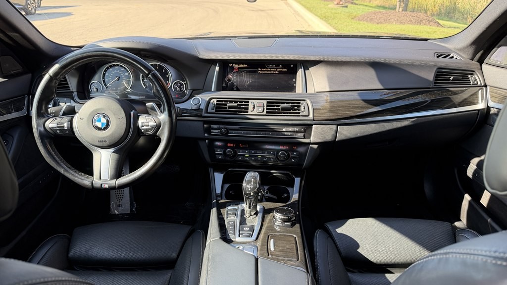 2015 BMW 5 Series Image 36