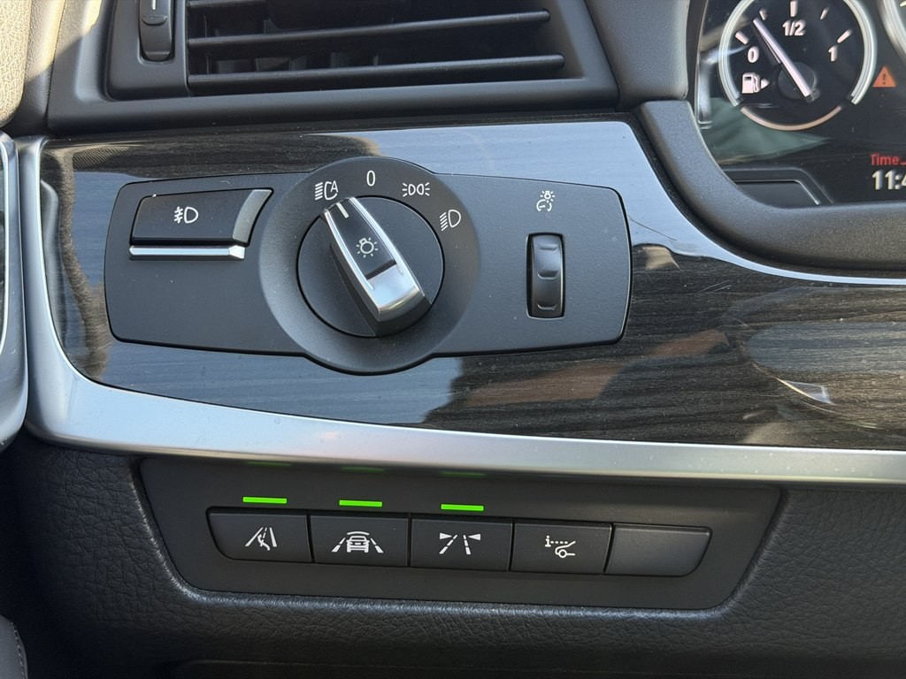 2015 BMW 5 Series Image 80
