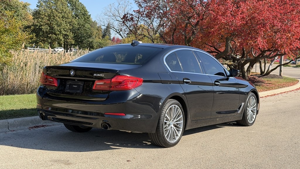 2018 BMW 5 Series Image 2