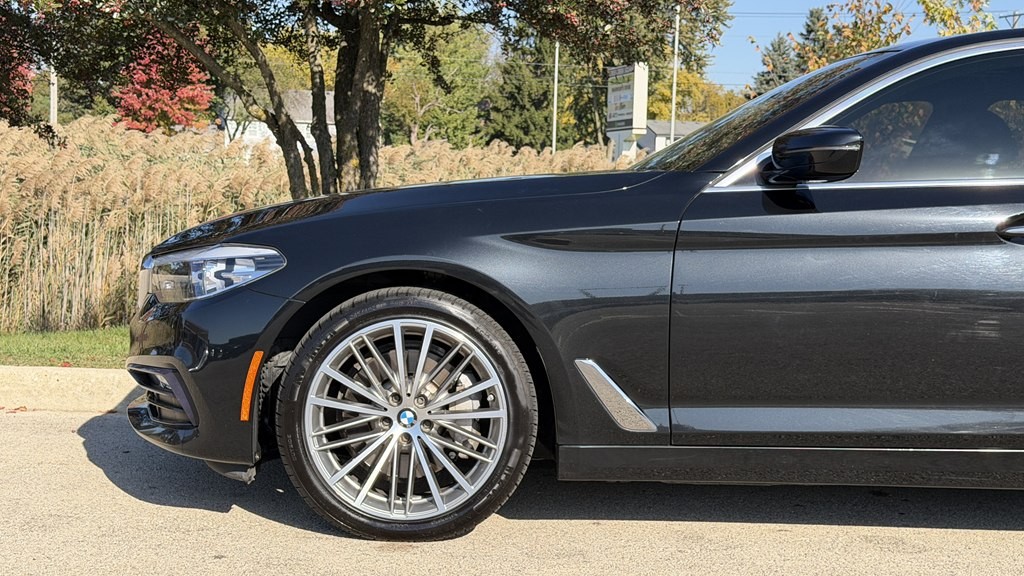 2018 BMW 5 Series Image 9