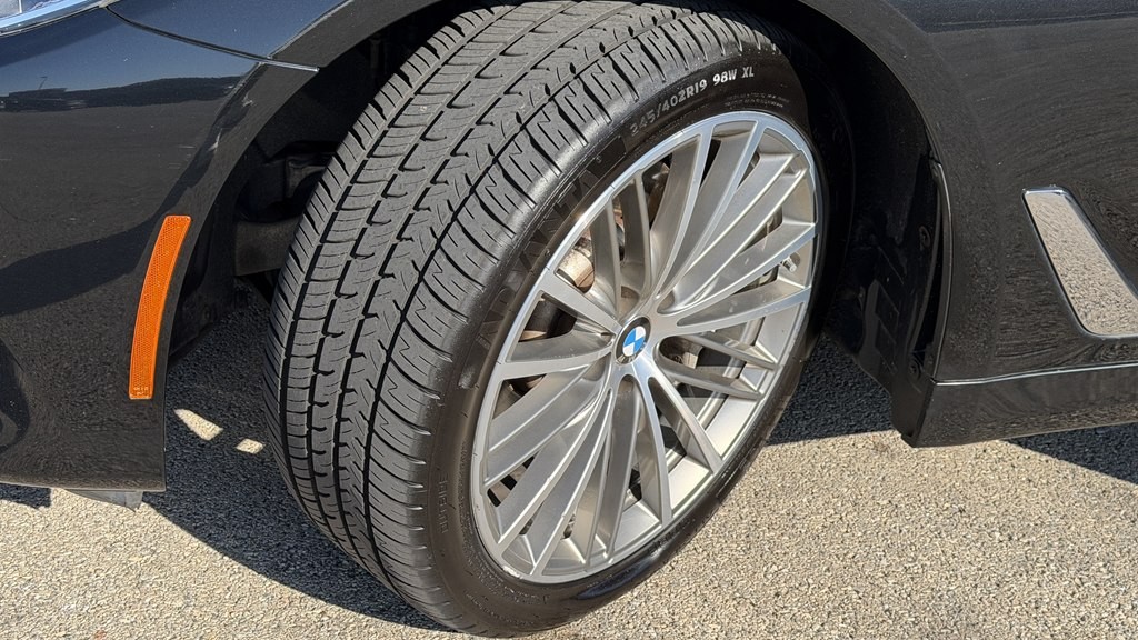 2018 BMW 5 Series Image 15