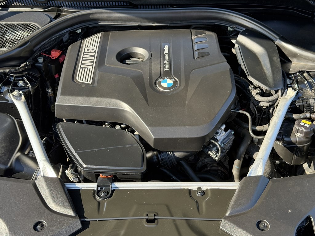 2018 BMW 5 Series Image 22