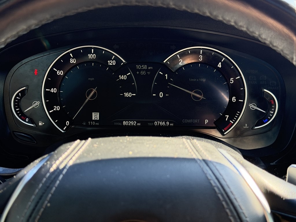 2018 BMW 5 Series Image 32