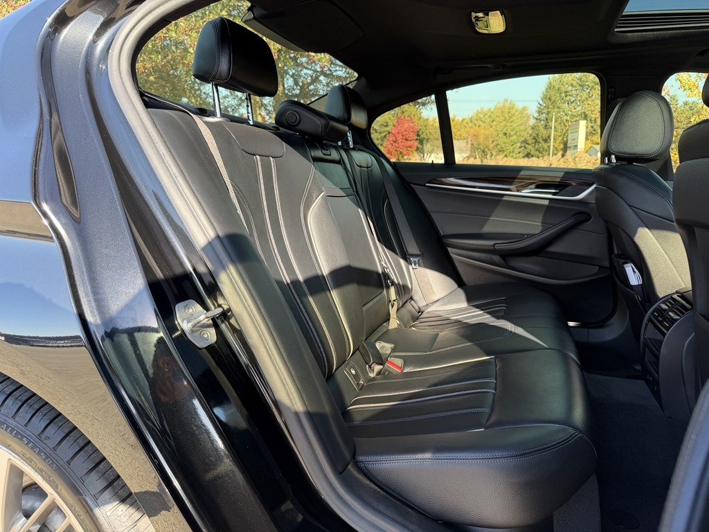 2018 BMW 5 Series Image 43