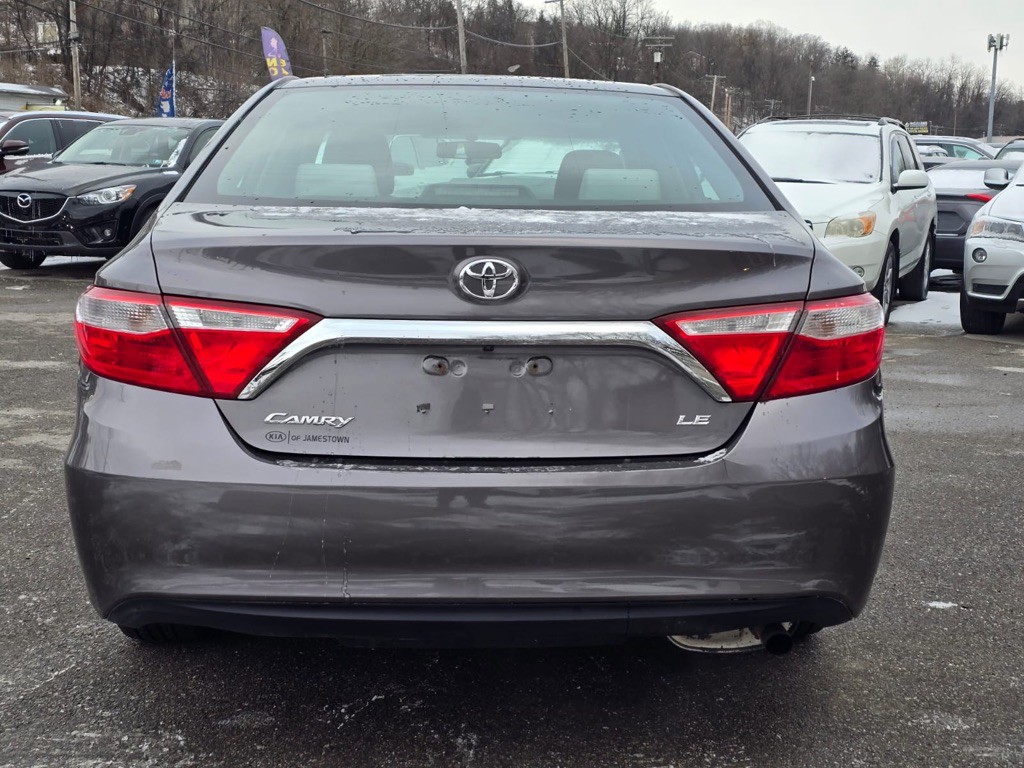 2015 Toyota Camry Image 7
