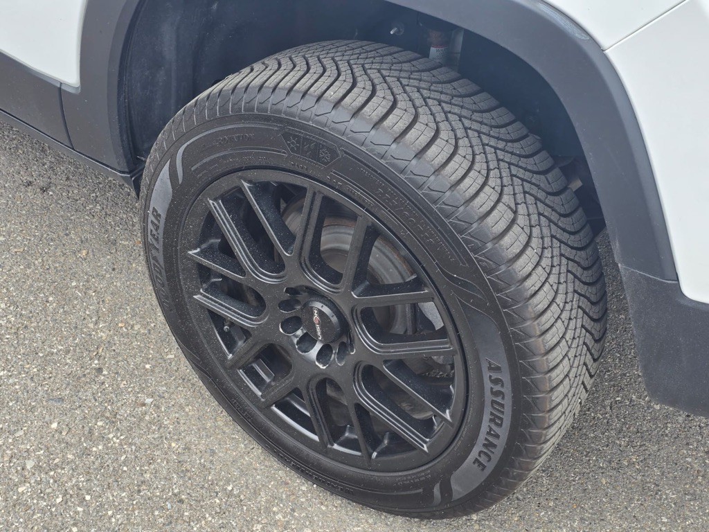 2018 Jeep Cherokee Image 15