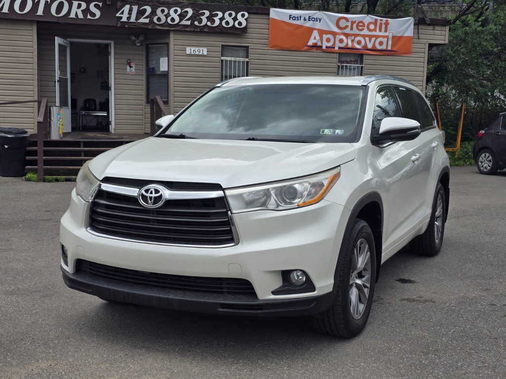 2014 Toyota Highlander Image 1