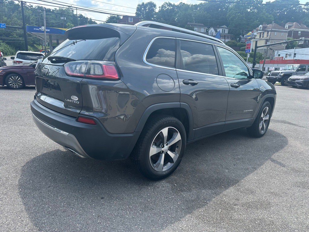 2019 Jeep Cherokee Image 4