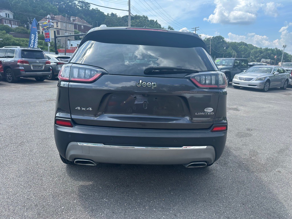 2019 Jeep Cherokee Image 5