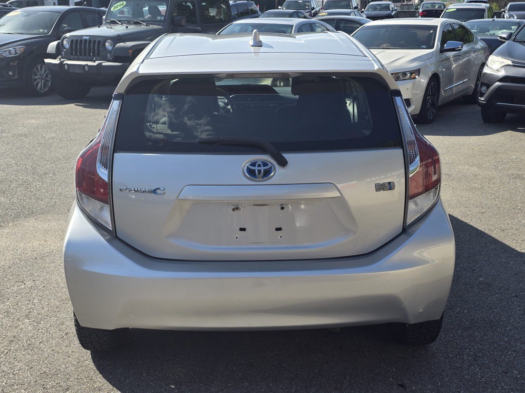 2016 Toyota Prius Image 3