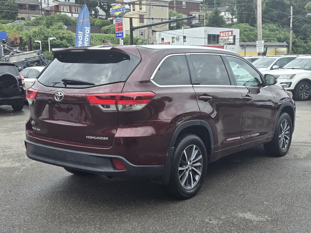 2018 Toyota Highlander Image 3