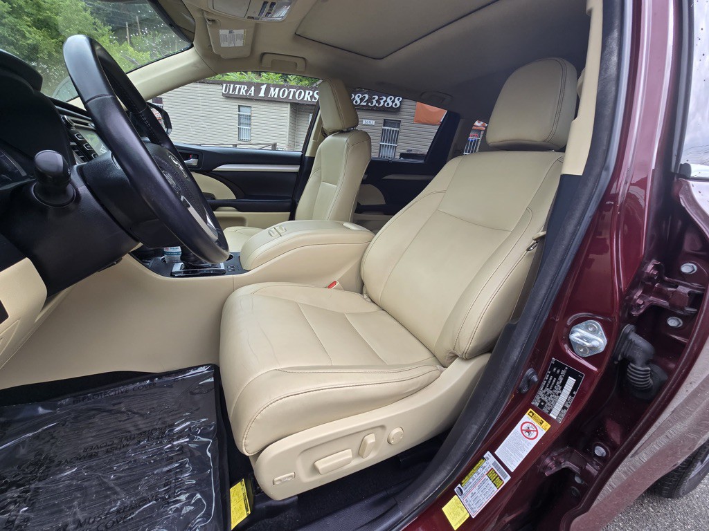 2018 Toyota Highlander Image 6