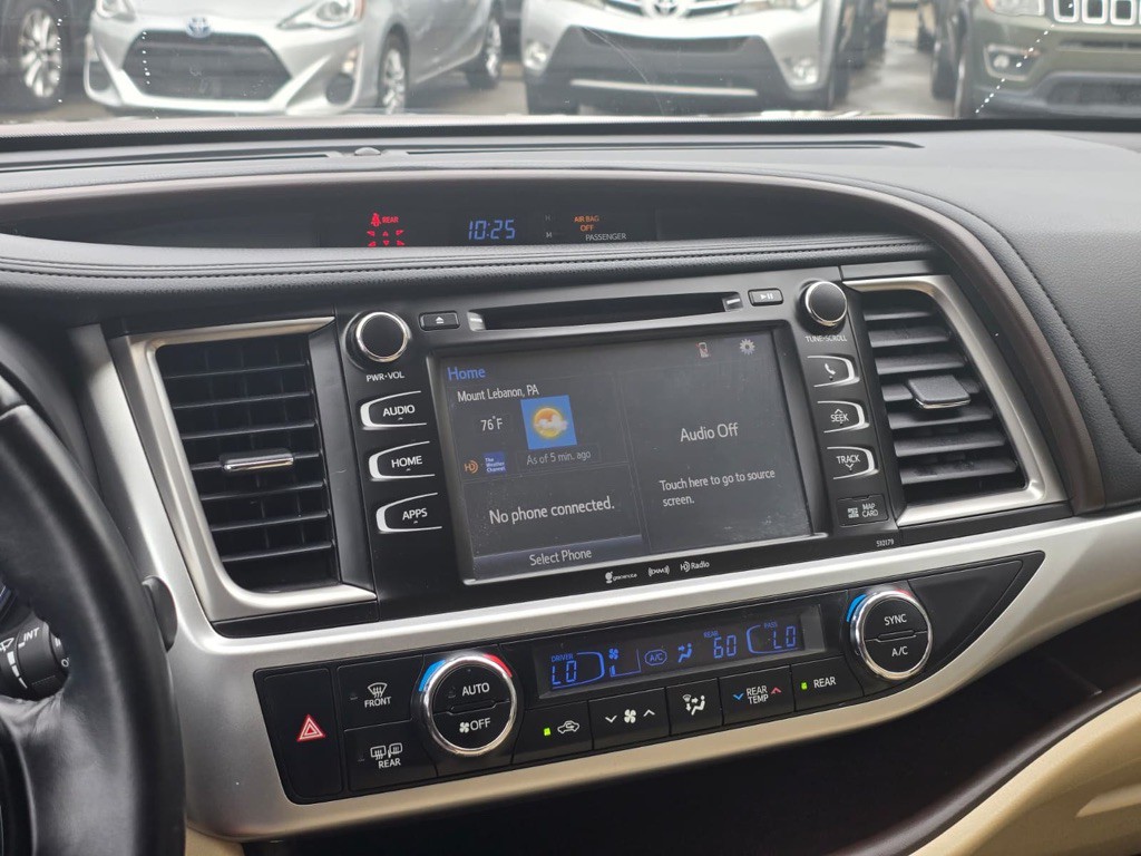 2018 Toyota Highlander Image 9
