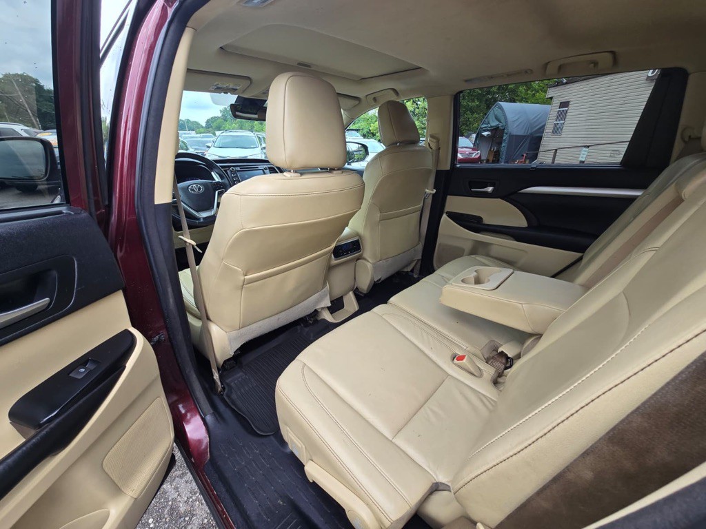2018 Toyota Highlander Image 13
