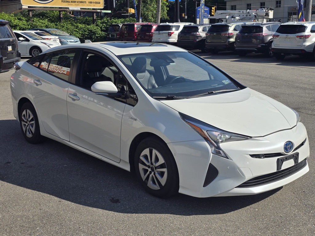 2017 Toyota Prius Image 6