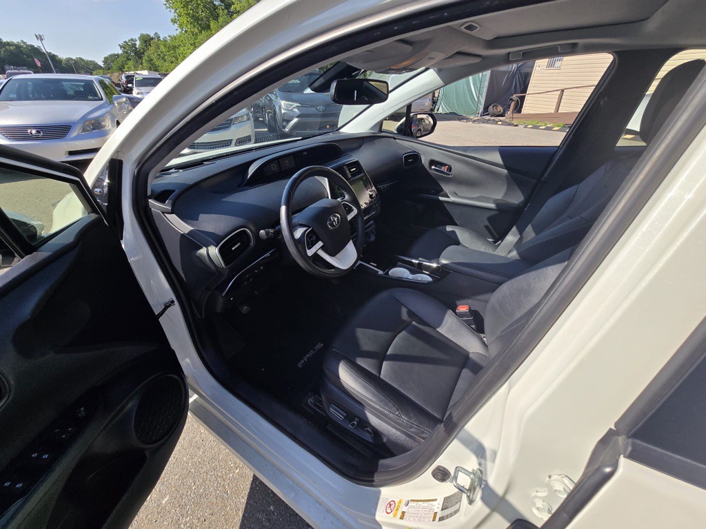 2017 Toyota Prius Image 7