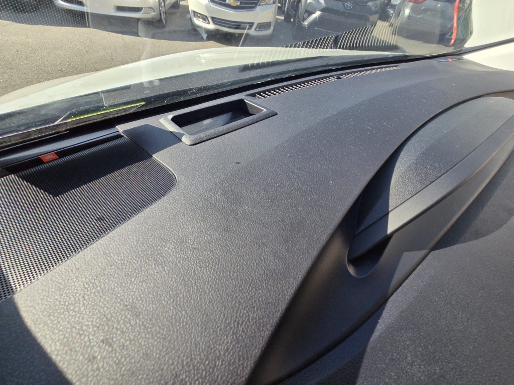 2017 Toyota Prius Image 9