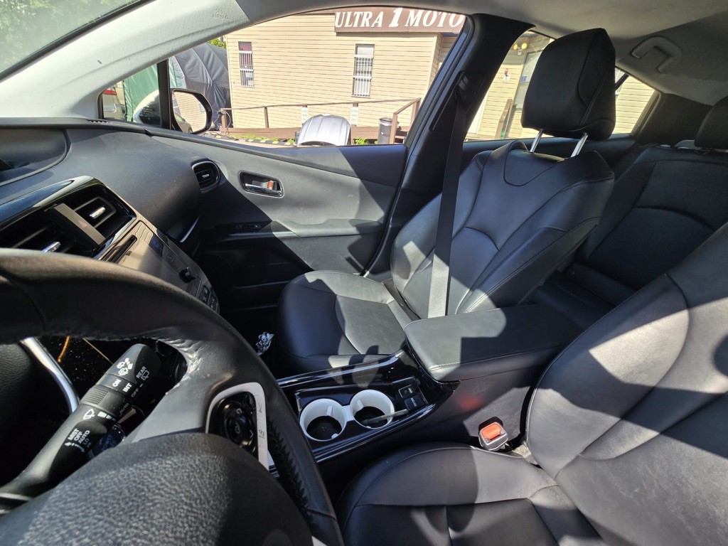 2017 Toyota Prius Image 10