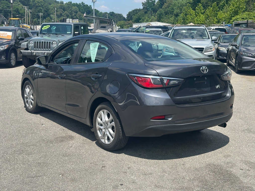 2018 Toyota Yaris Image 7