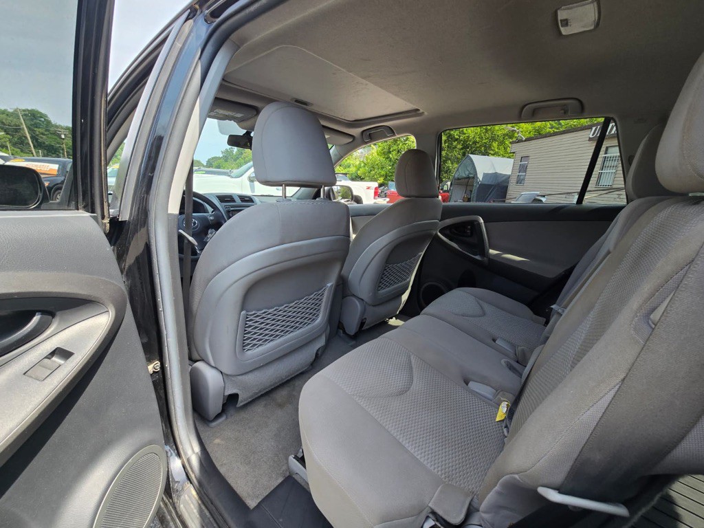 2012 Toyota Rav4 Image 7