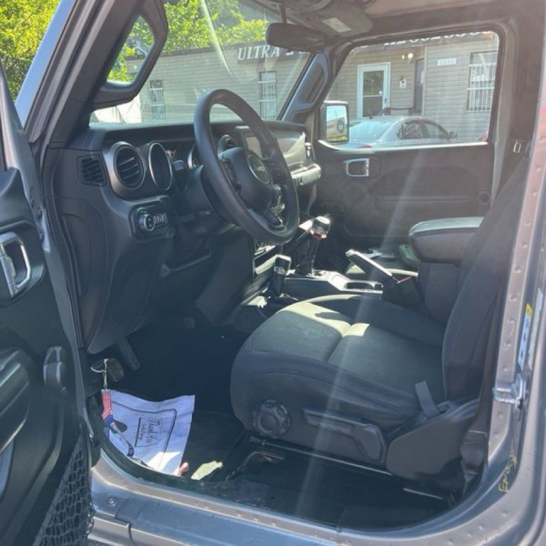 2020 Jeep Gladiator Image 13