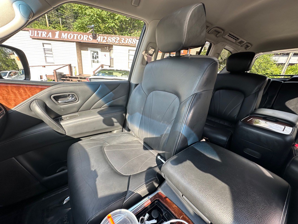 2015 INFINITI QX80 Image 14