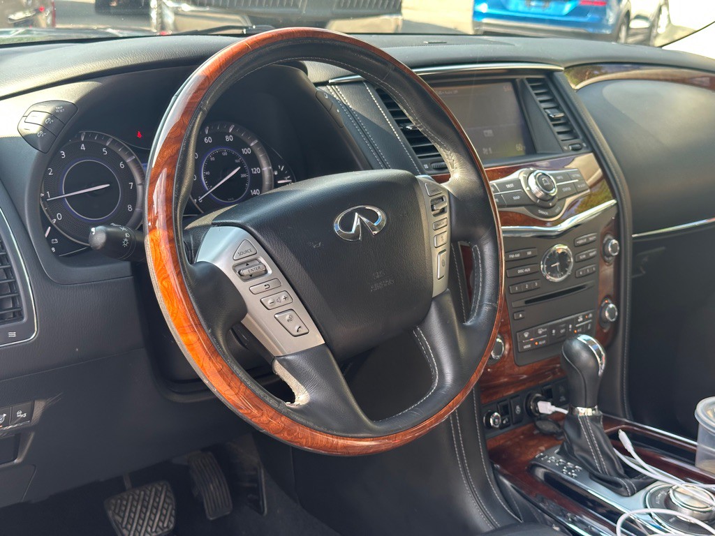 2015 INFINITI QX80 Image 15