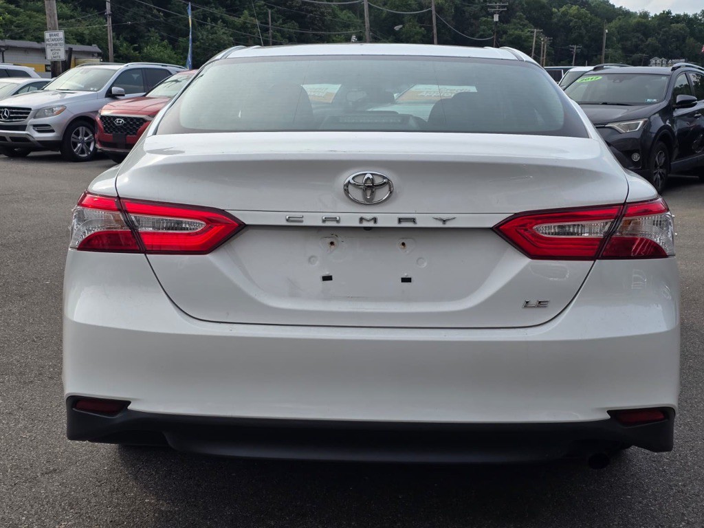 2018 Toyota Camry Image 4