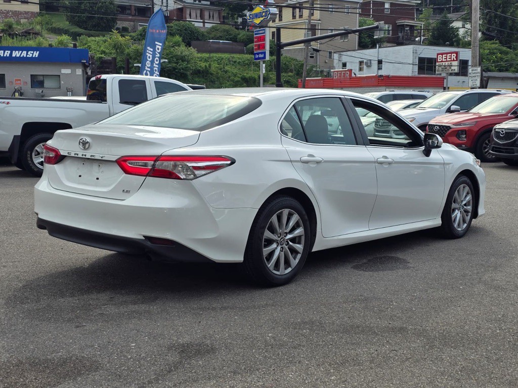 2018 Toyota Camry Image 8