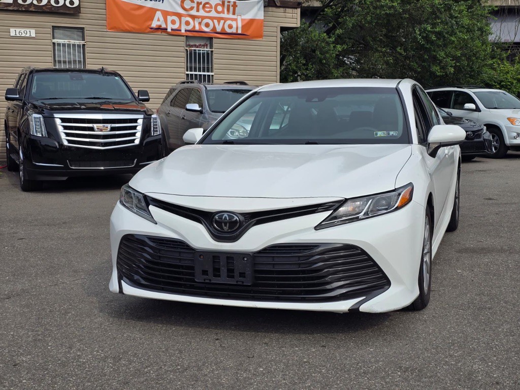 2018 Toyota Camry Image 10