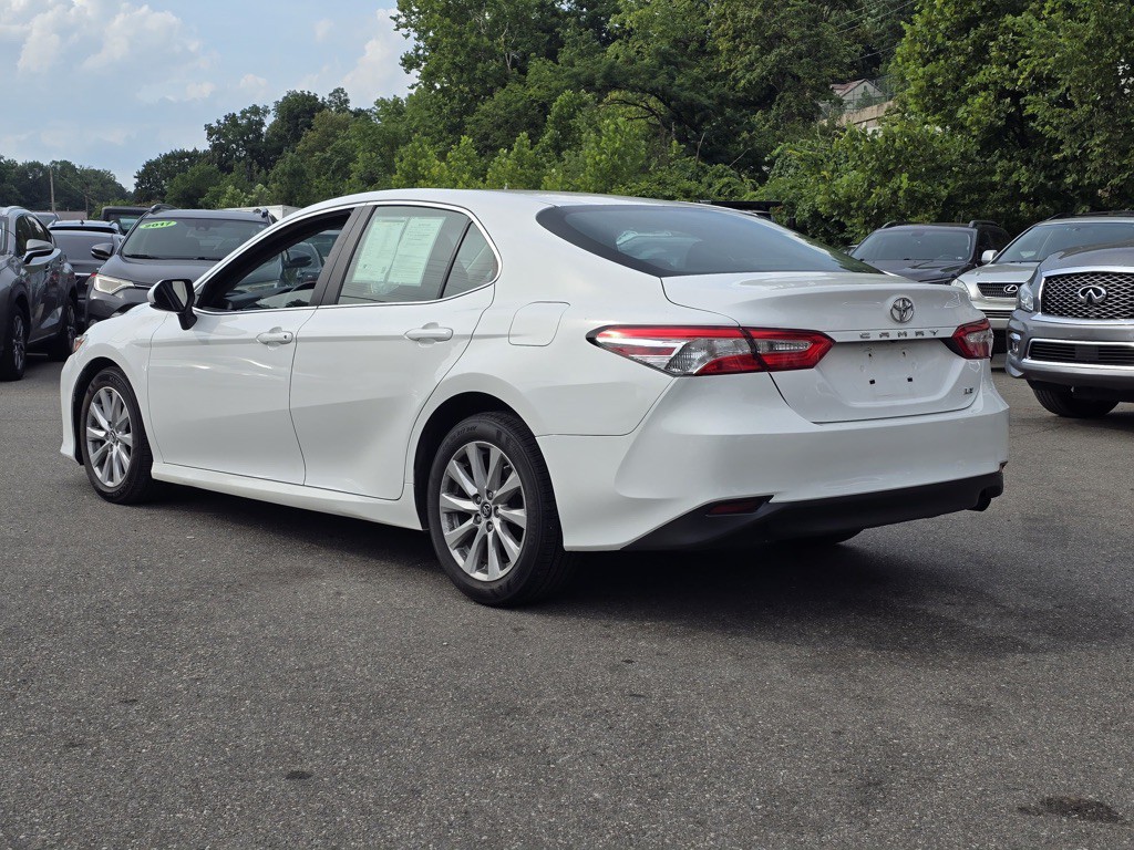 2018 Toyota Camry Image 26