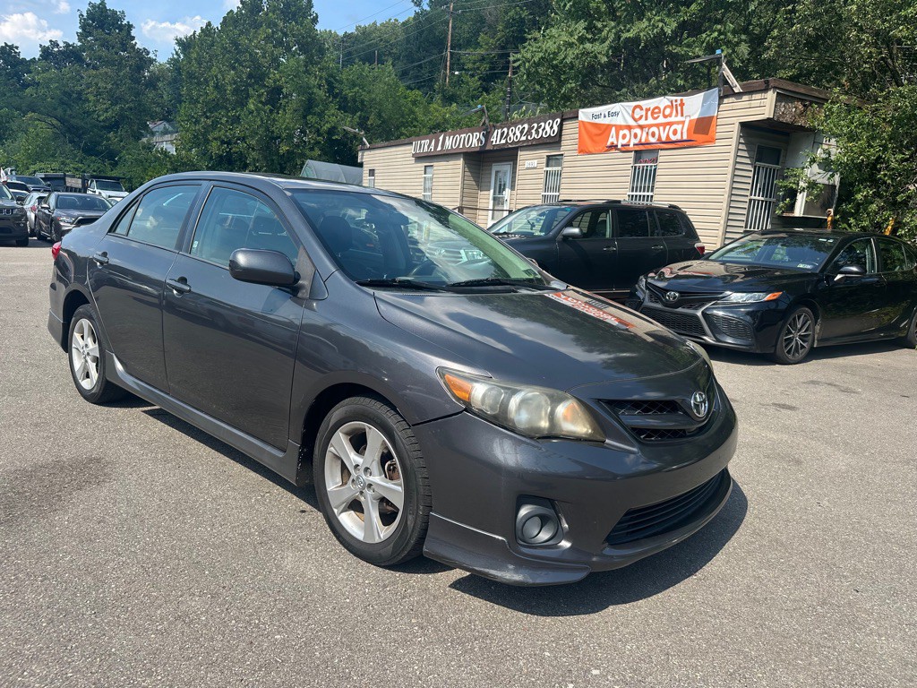 2011 Toyota Corolla Image 2