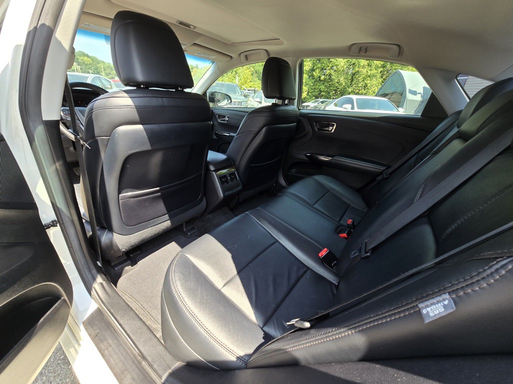 2015 Toyota Avalon Image 7