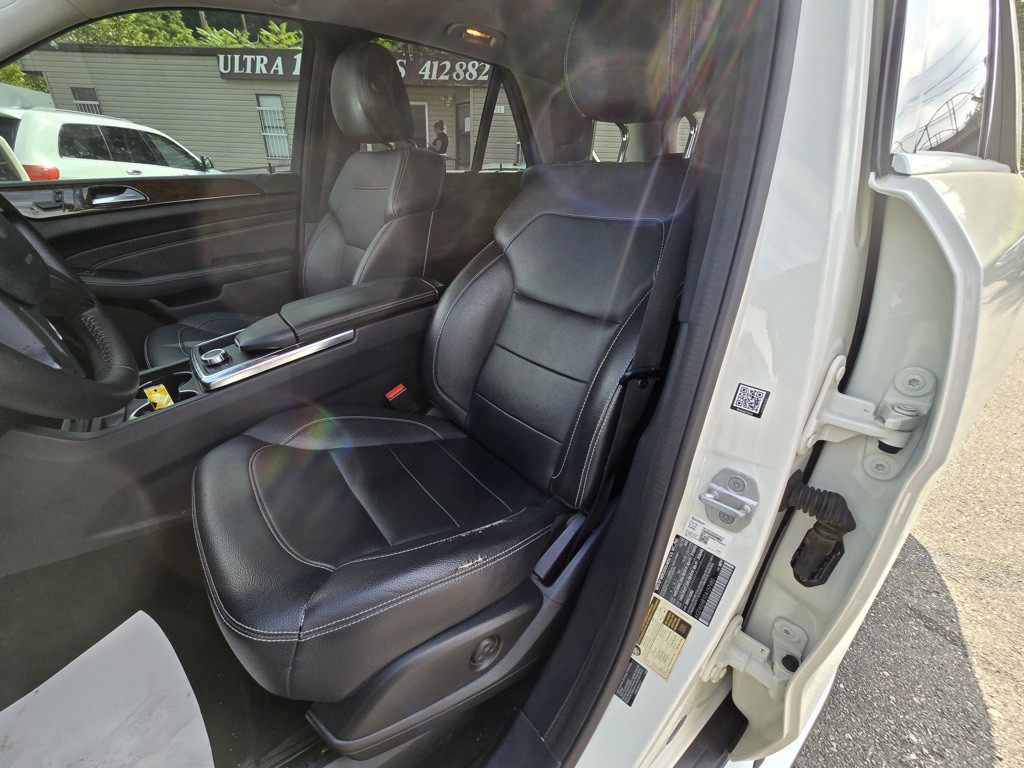2013 Mercedes-Benz M-Class Image 8
