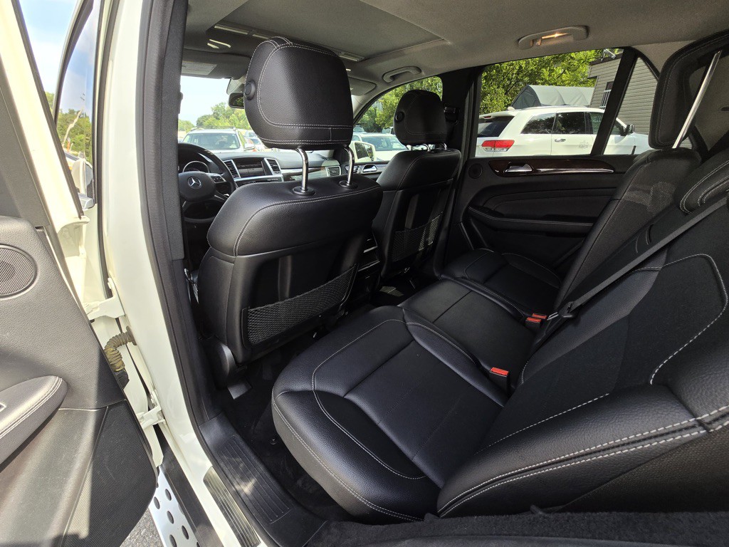 2013 Mercedes-Benz M-Class Image 9