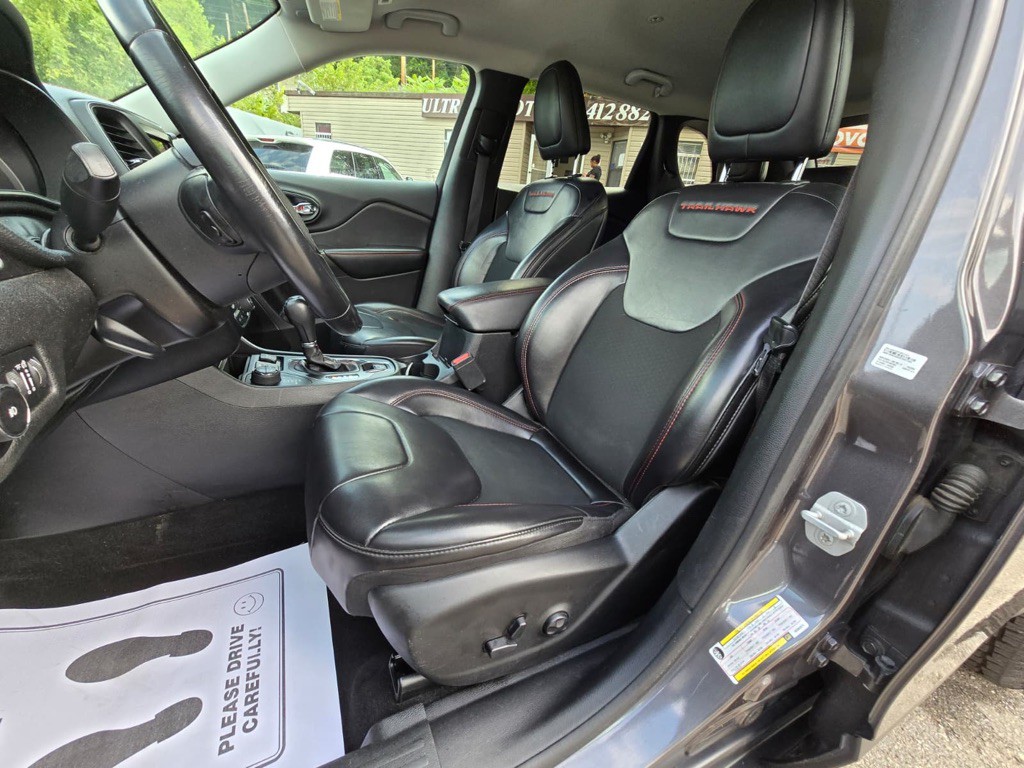 2019 Jeep Cherokee Image 10
