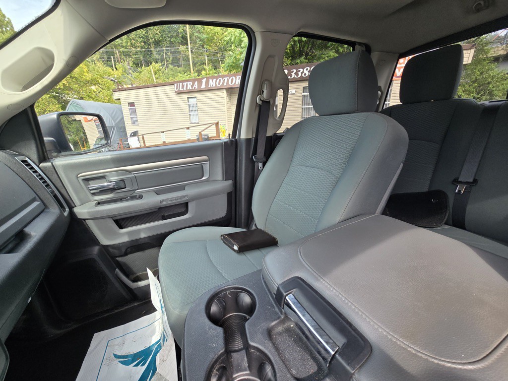 2016 RAM 1500 Image 8