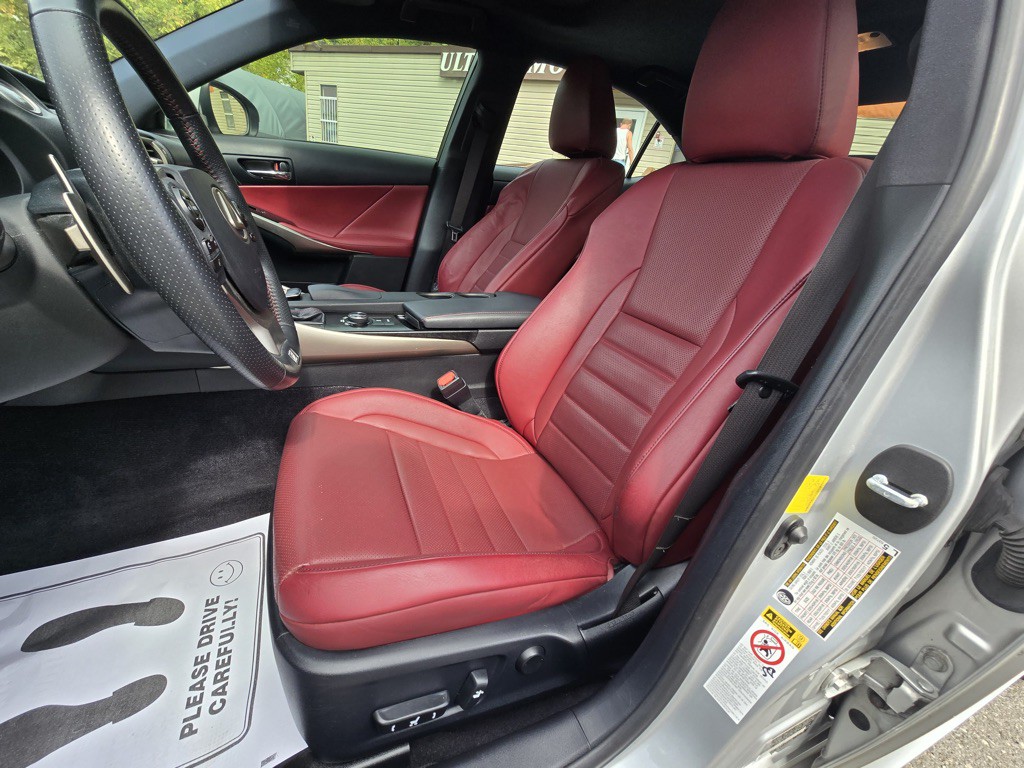 2014 Lexus IS Image 18