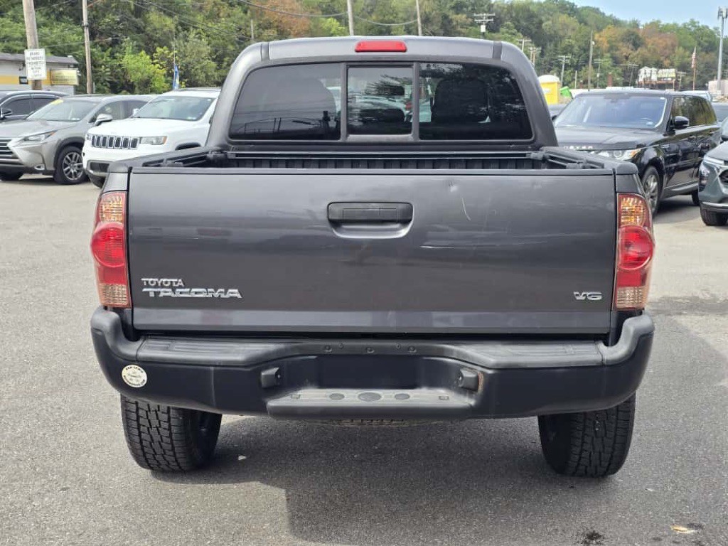 2014 Toyota Tacoma Image 9